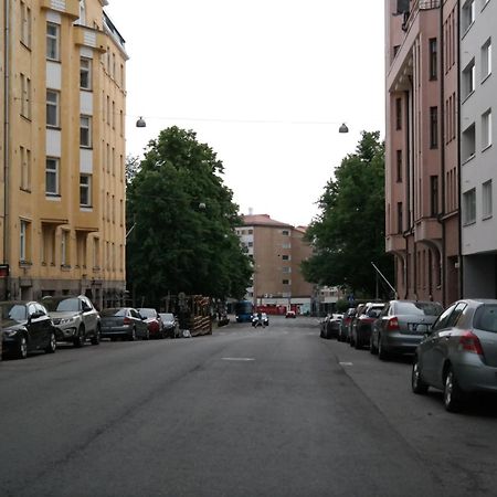Modern Equipped Studio In Vibrant Kallio, Near Transit & Dining Spots هلسنكي المظهر الخارجي الصورة